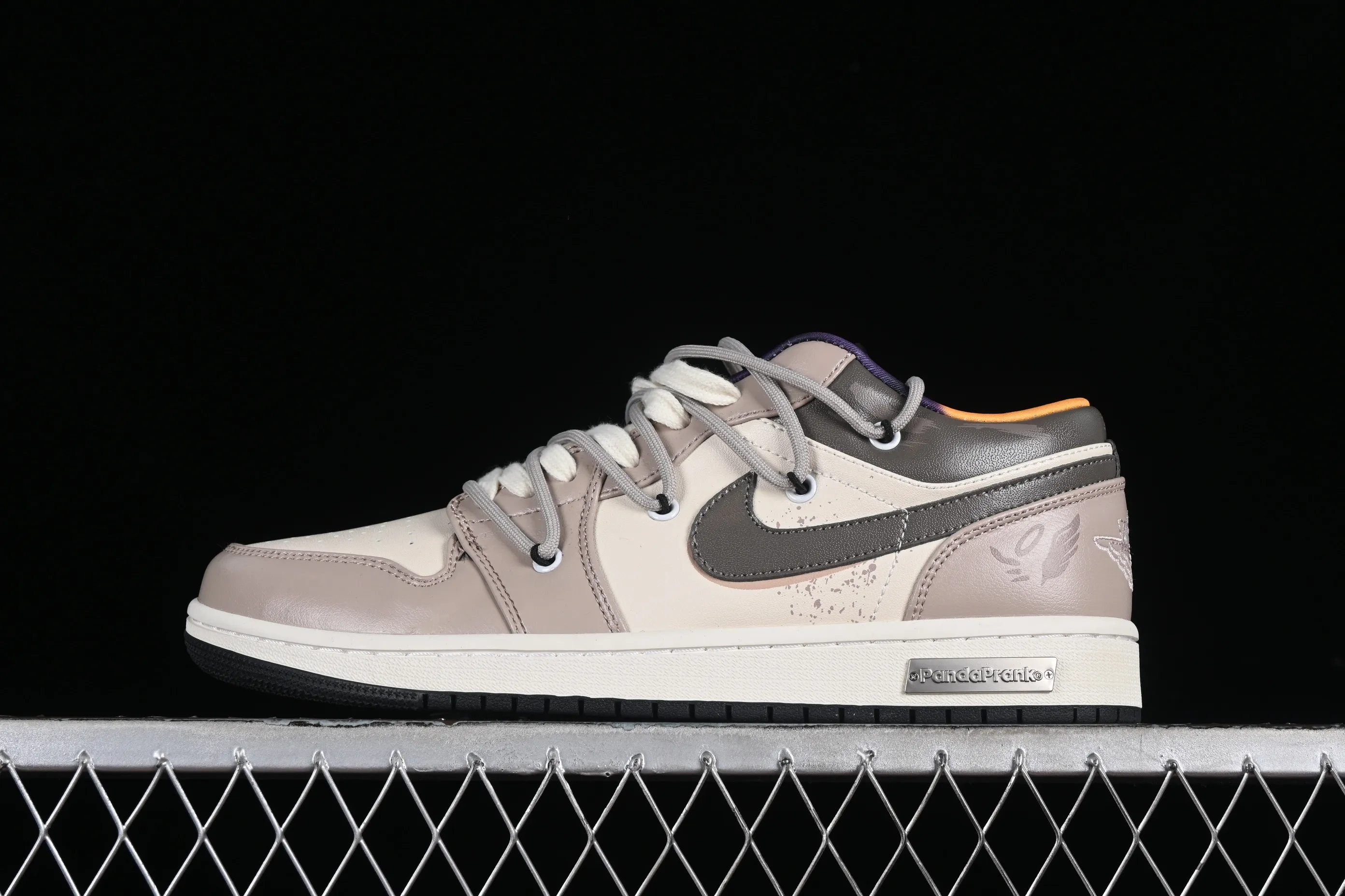 All categories Air Jordan Jordan series basketball shoes Air Jordan 1 Low High-end customization Low-top sneakers Air Jordan 1 Low AJ1 Joe 1 Panda Prank Street Graffiti-Angel Demon Low-top basketball shoes DQ8421-001